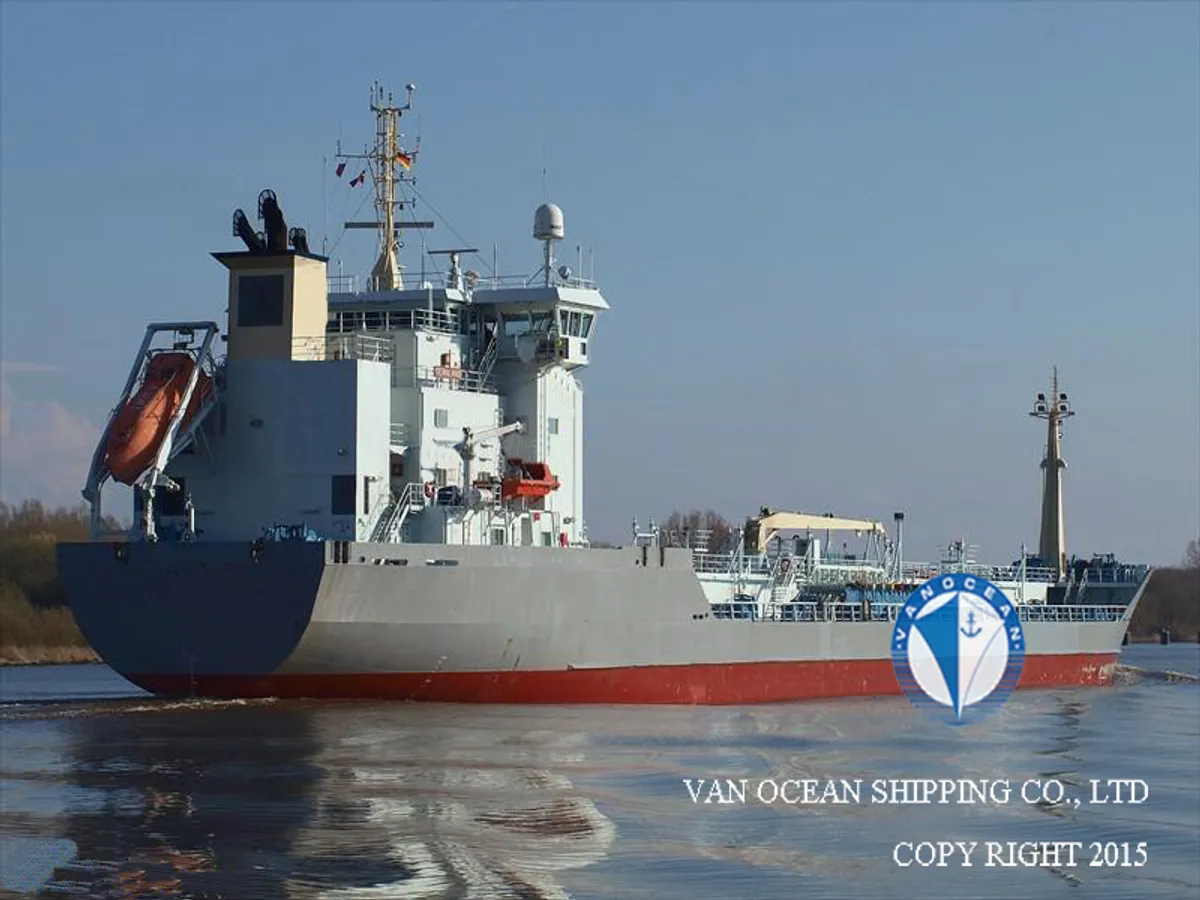 Navio-tanque de óleo/produtos químicos à venda