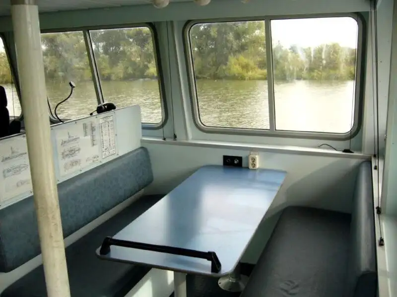 Navio de patrulha à venda