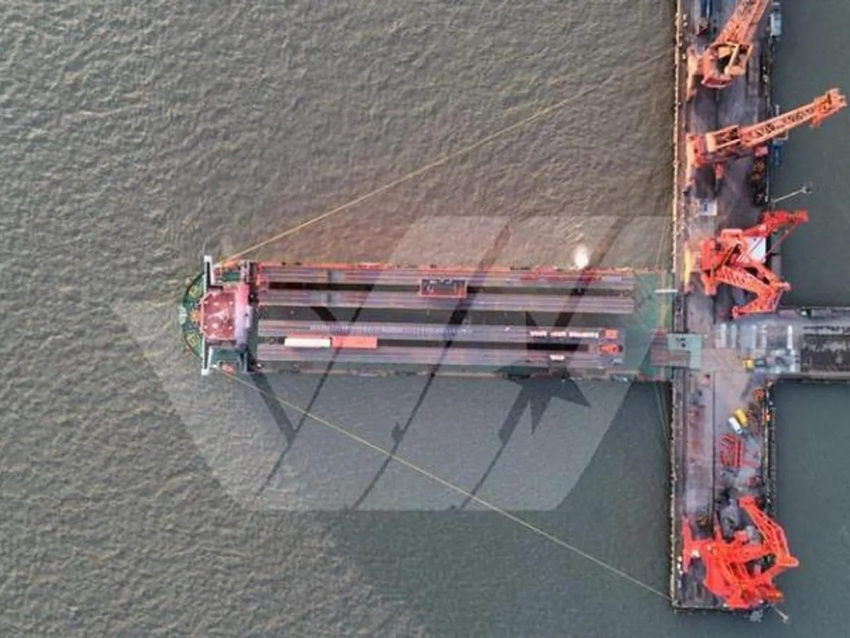 Navio de carga seca à venda
