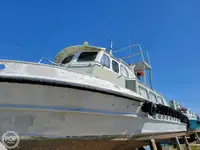 Barco de tripulação à venda