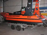 Embarcação de resgate à venda