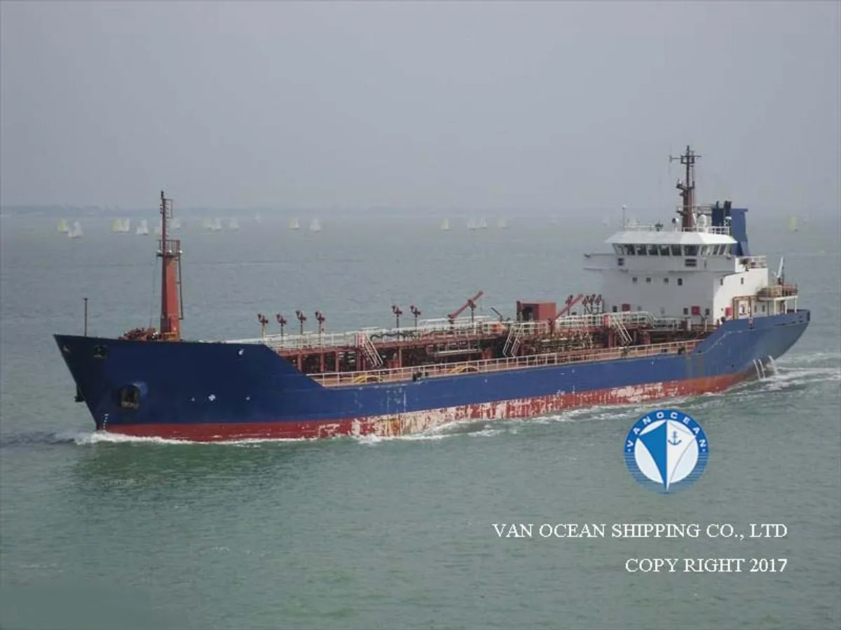 Navio-tanque de óleo/produtos químicos à venda