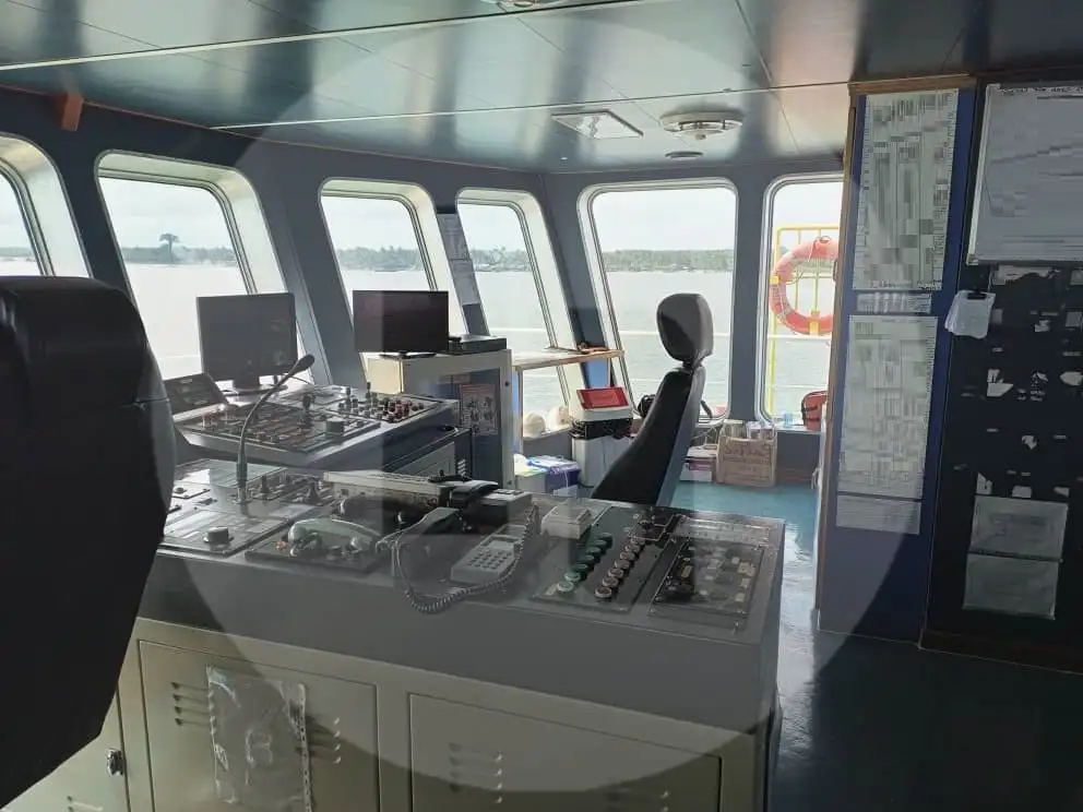 Navio graneleiro à venda