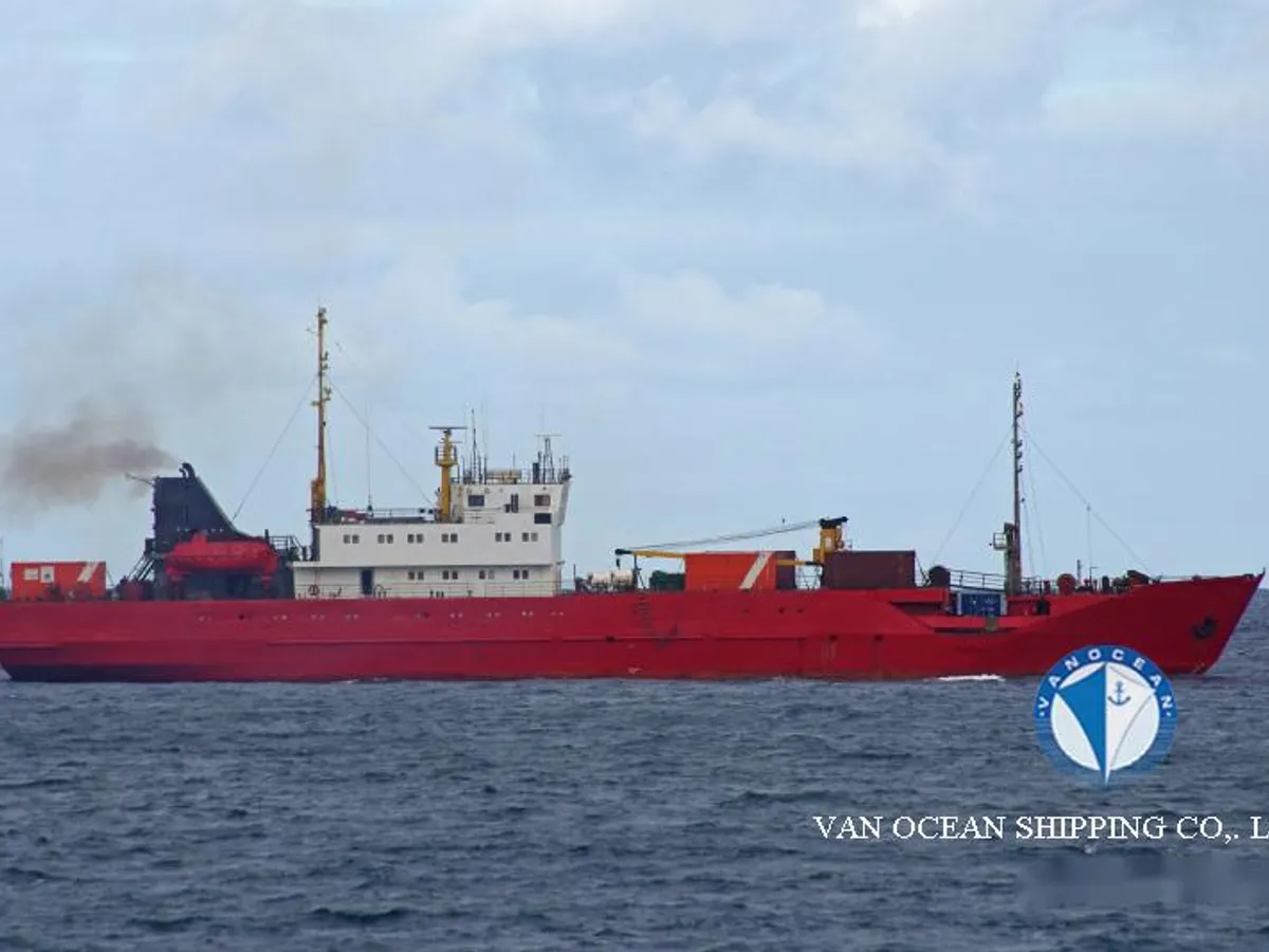 Navio frigorífico à venda