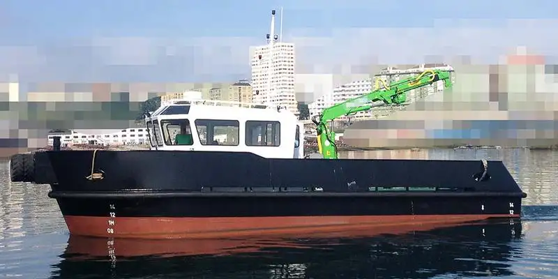 Barcos de trabalho à venda