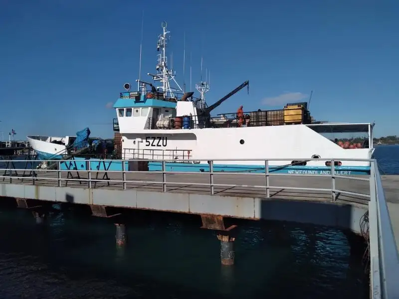Navio de pesca de arrasto à venda