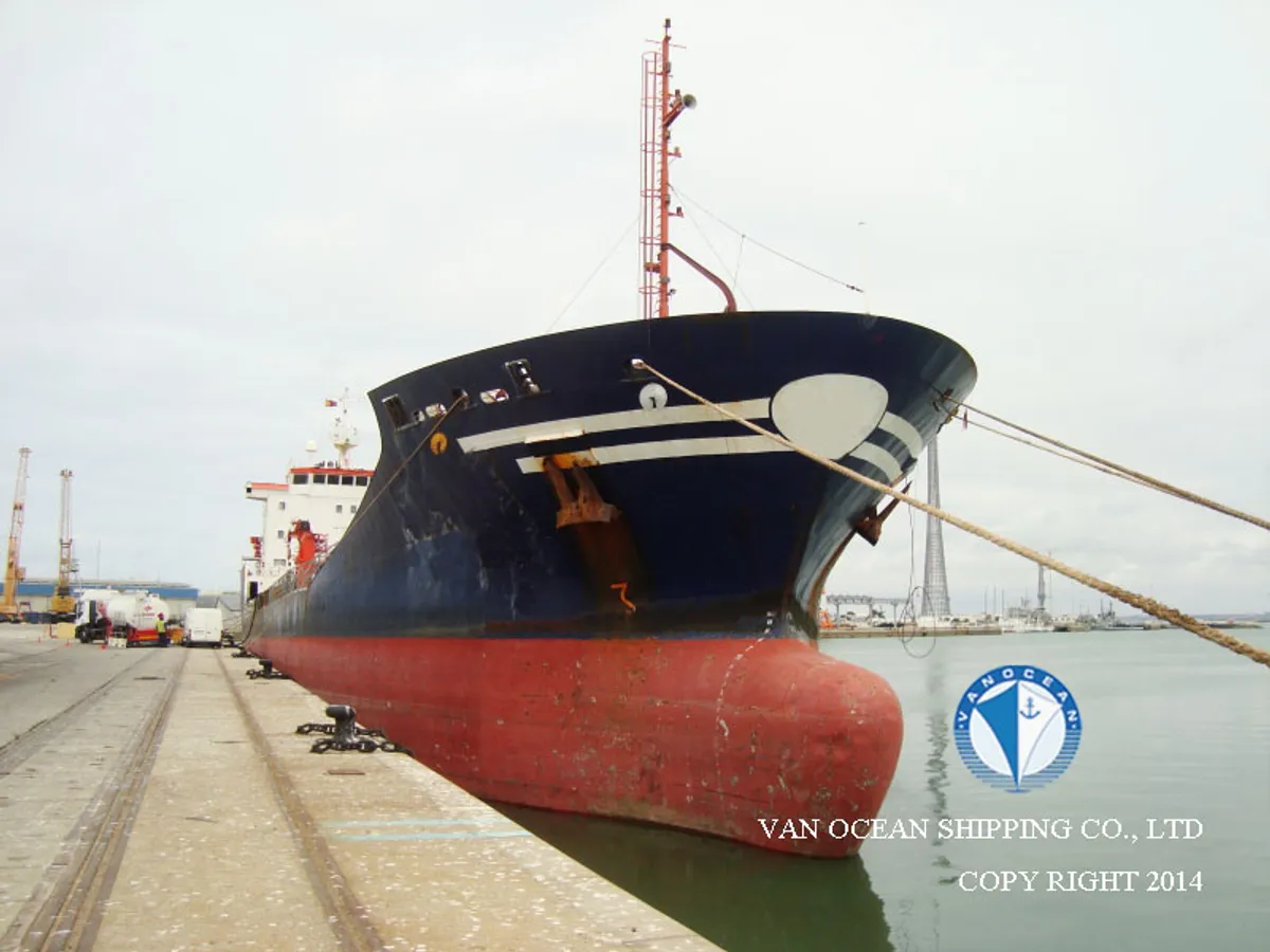 Navio-tanque de óleo/produtos químicos à venda
