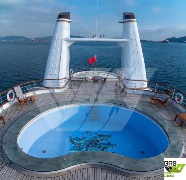 Navio de cruzeiro à venda