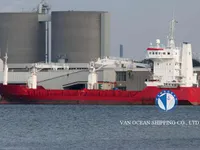 Navio frigorífico à venda