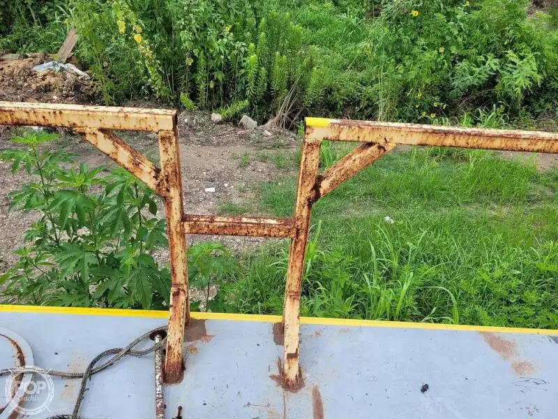 Barcaça à venda
