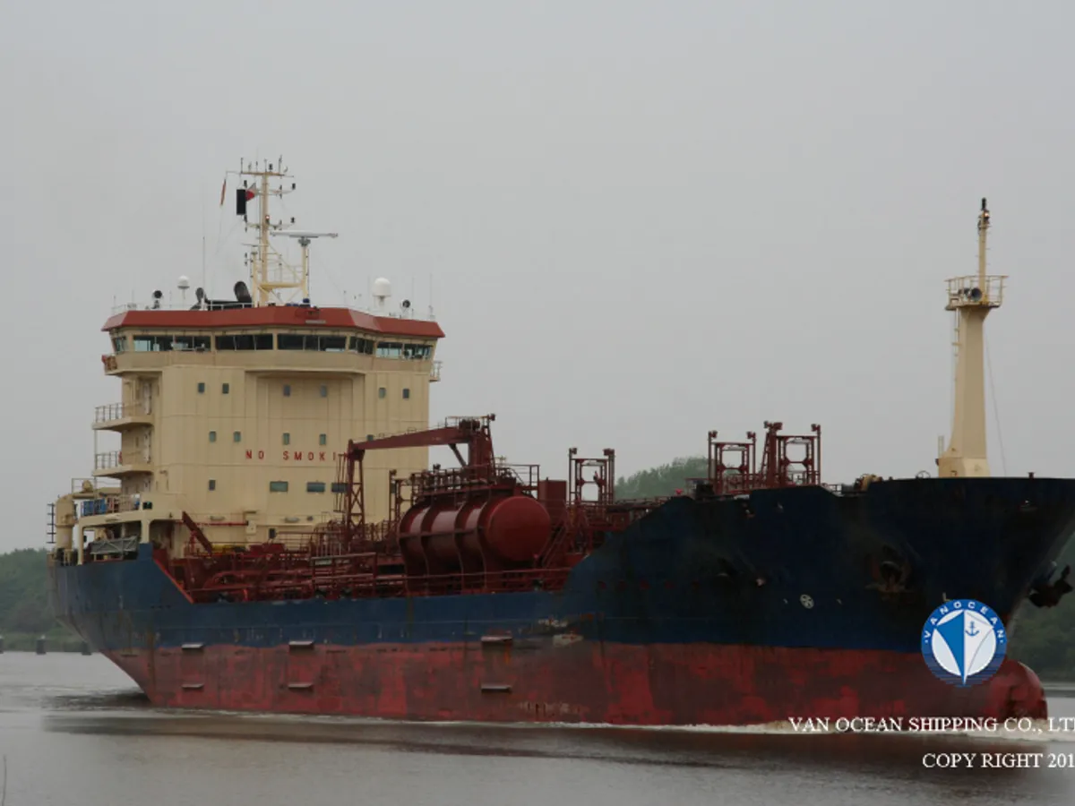Navio-tanque de óleo/produtos químicos à venda