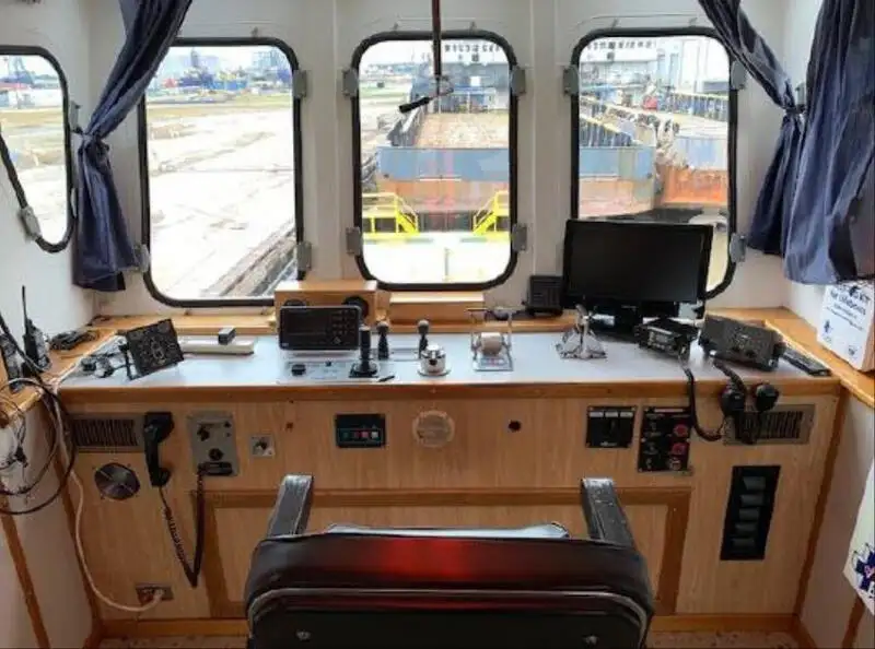 Navio de Suprimento Rápido (FSV) à venda