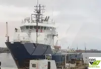Navio de abastecimento à venda