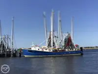 Navio de pesca de arrasto à venda