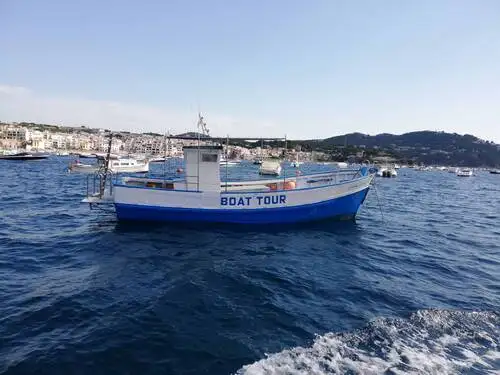 Navio de pesca de arrasto à venda