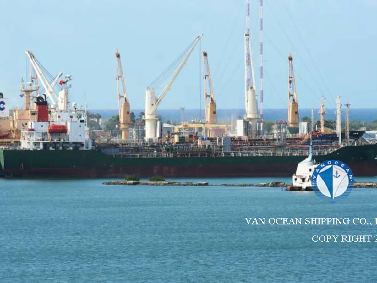 Navio-tanque de óleo/produtos químicos à venda