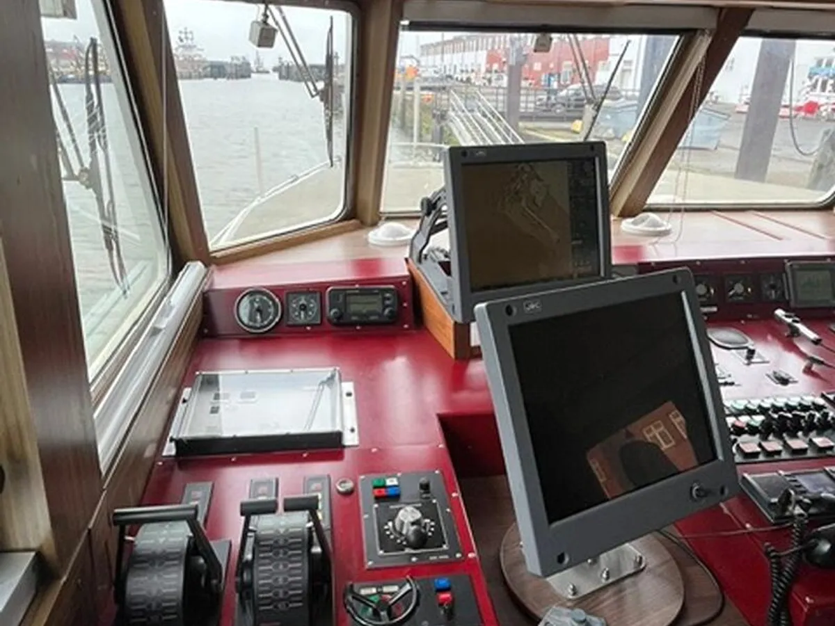 Navio de patrulha à venda