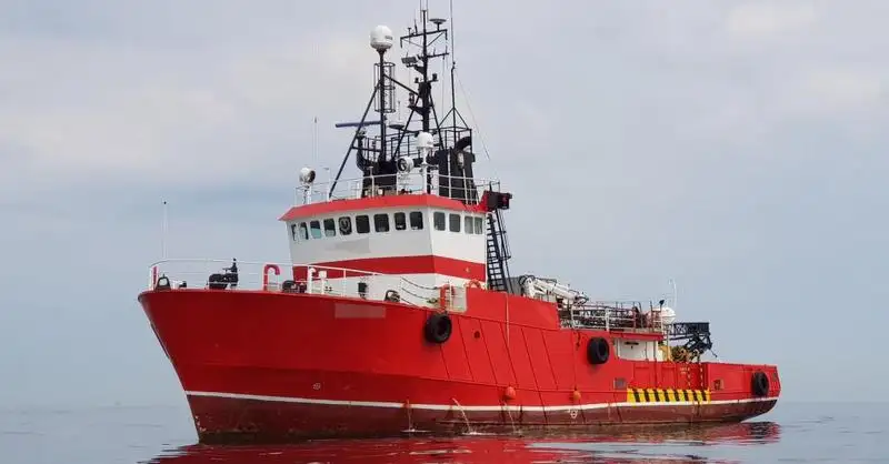 Navio frigorífico à venda