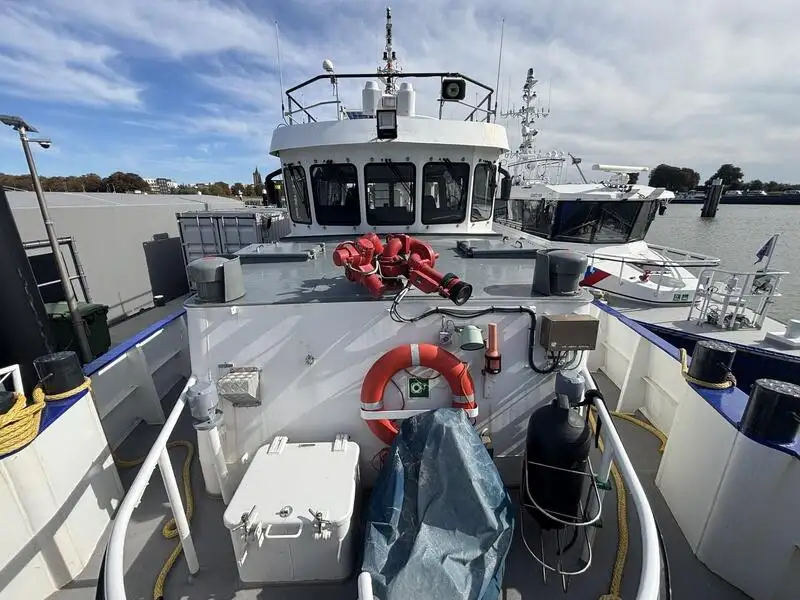 Navio de patrulha à venda