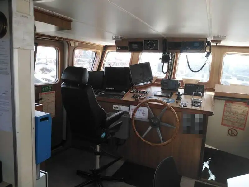 Navio de pesquisa à venda