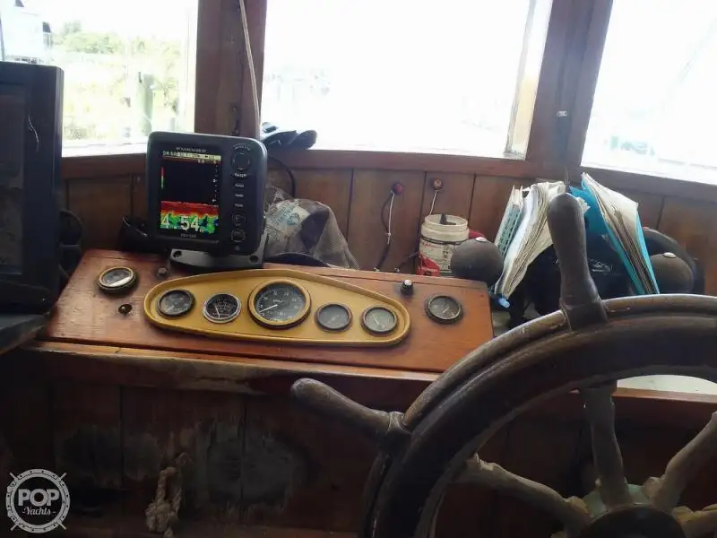 Navio de pesca de arrasto à venda