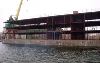 Ponte flutuante à venda