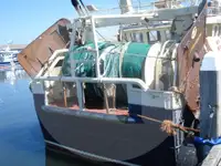 Navio de pesca de arrasto à venda