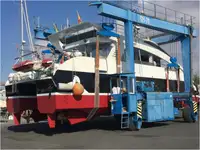Catamarã à venda