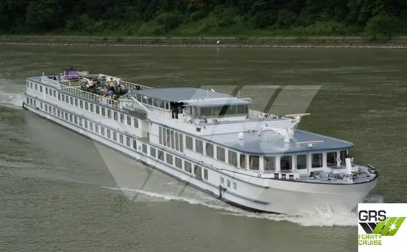 Navio de cruzeiro à venda