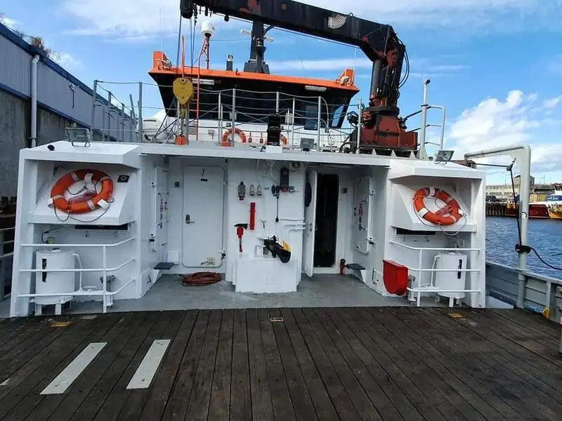 Catamarã à venda