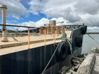 Navio-tanque de óleo/produtos químicos à venda