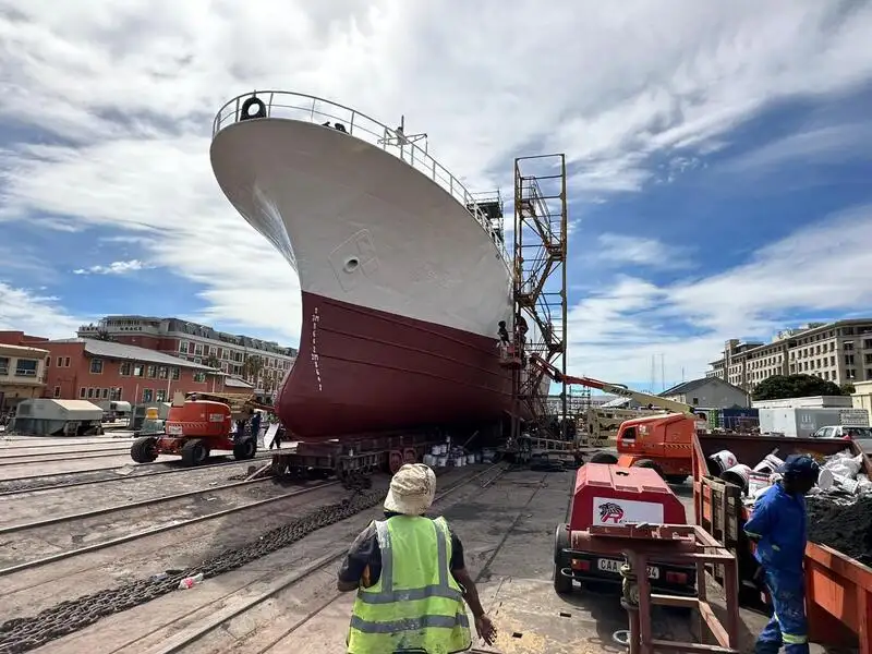 Navio de pesca de arrasto à venda