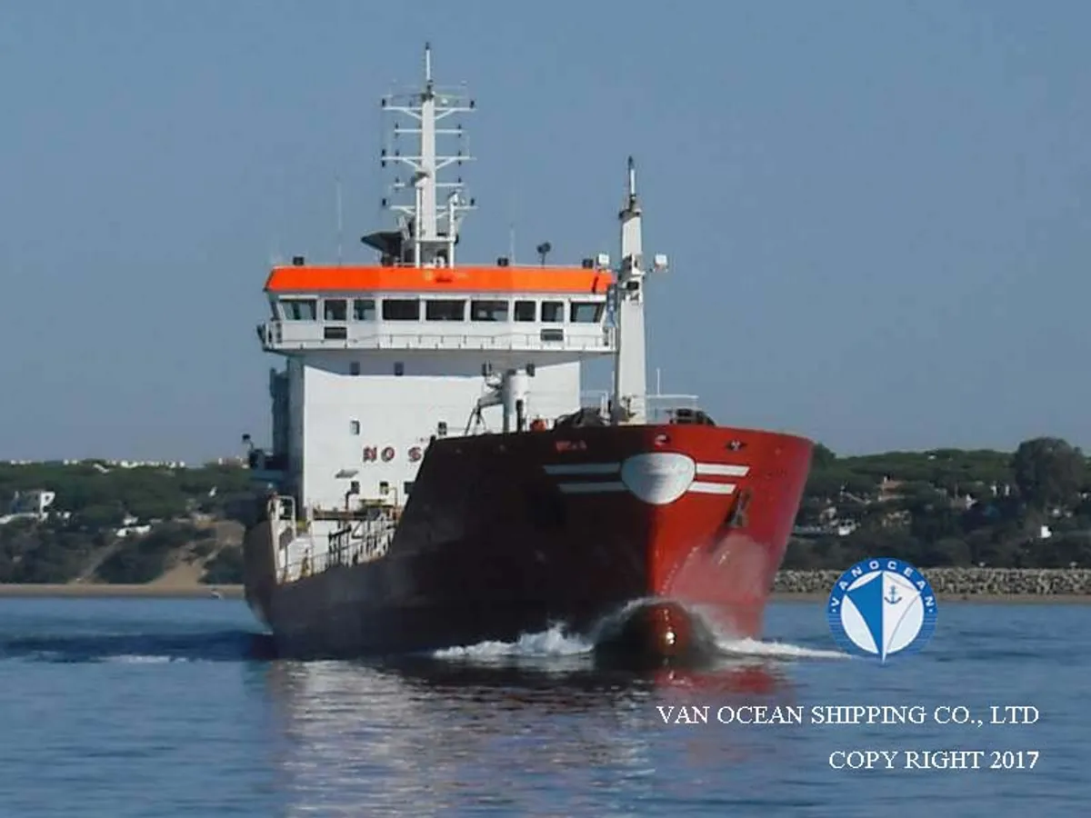 Navio-tanque de óleo/produtos químicos à venda