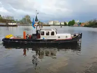Rebocador à venda