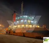 Navio de abastecimento à venda