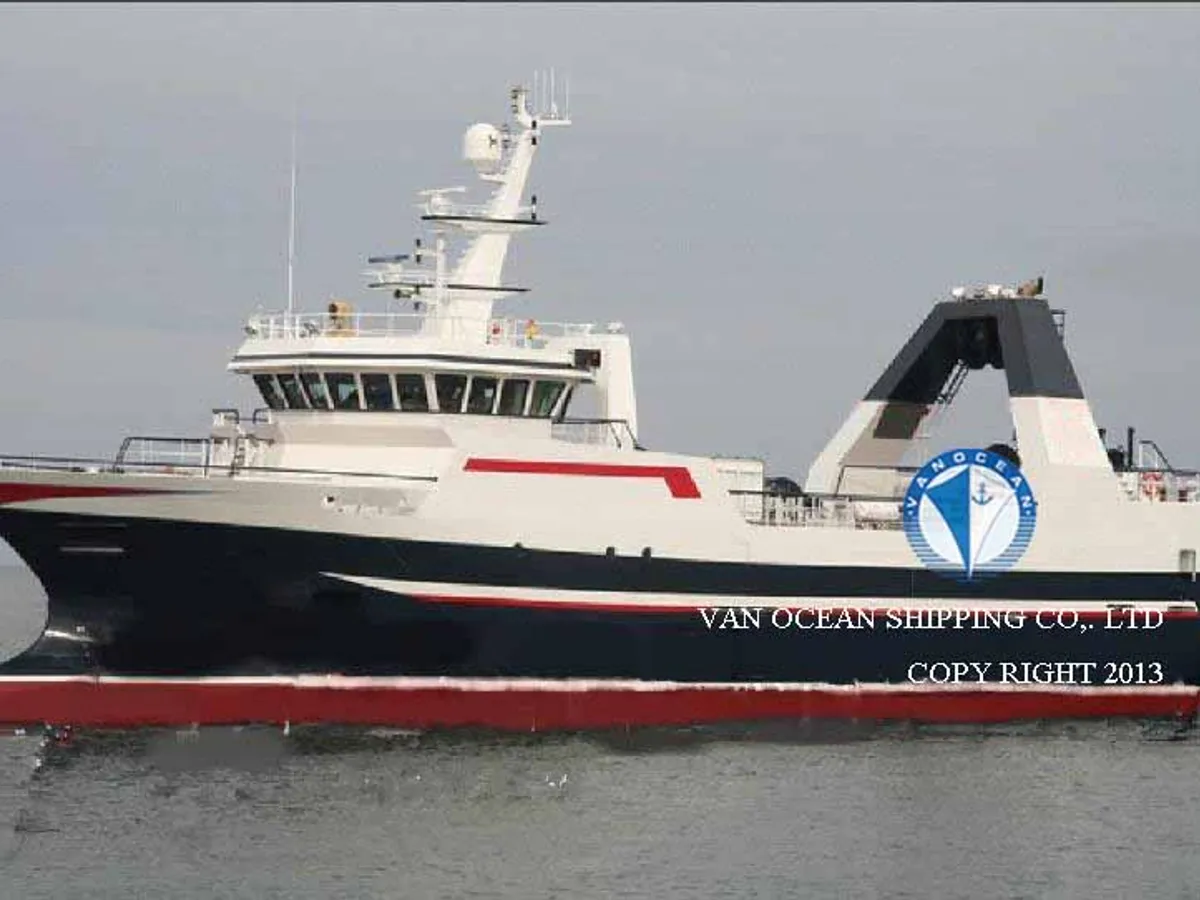 Navio de pesca de arrasto à venda