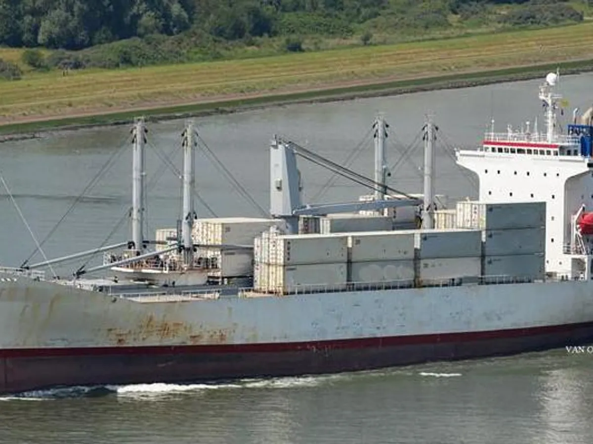Navio frigorífico à venda