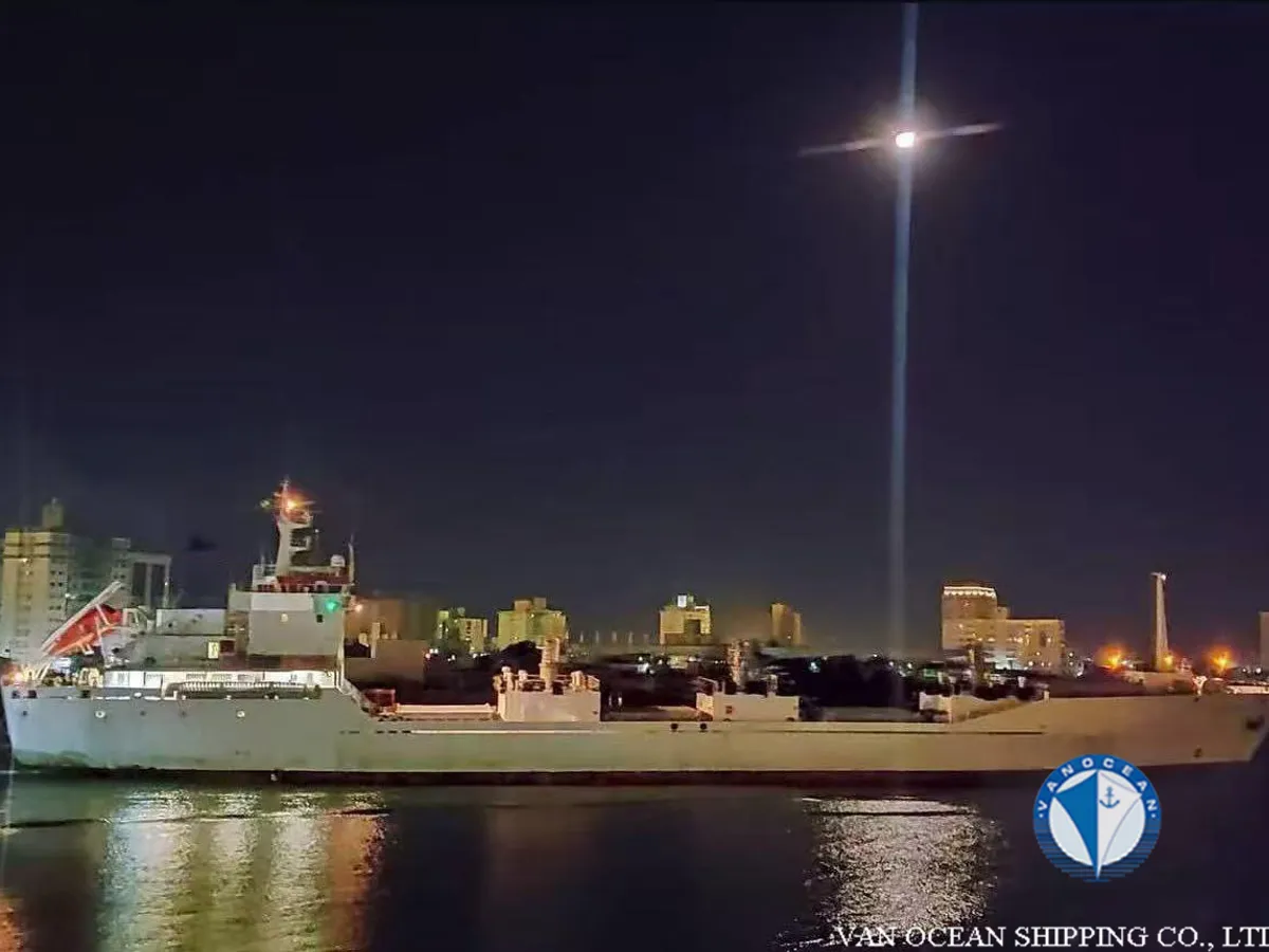 Navio frigorífico à venda