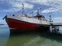 Purse seiner à venda