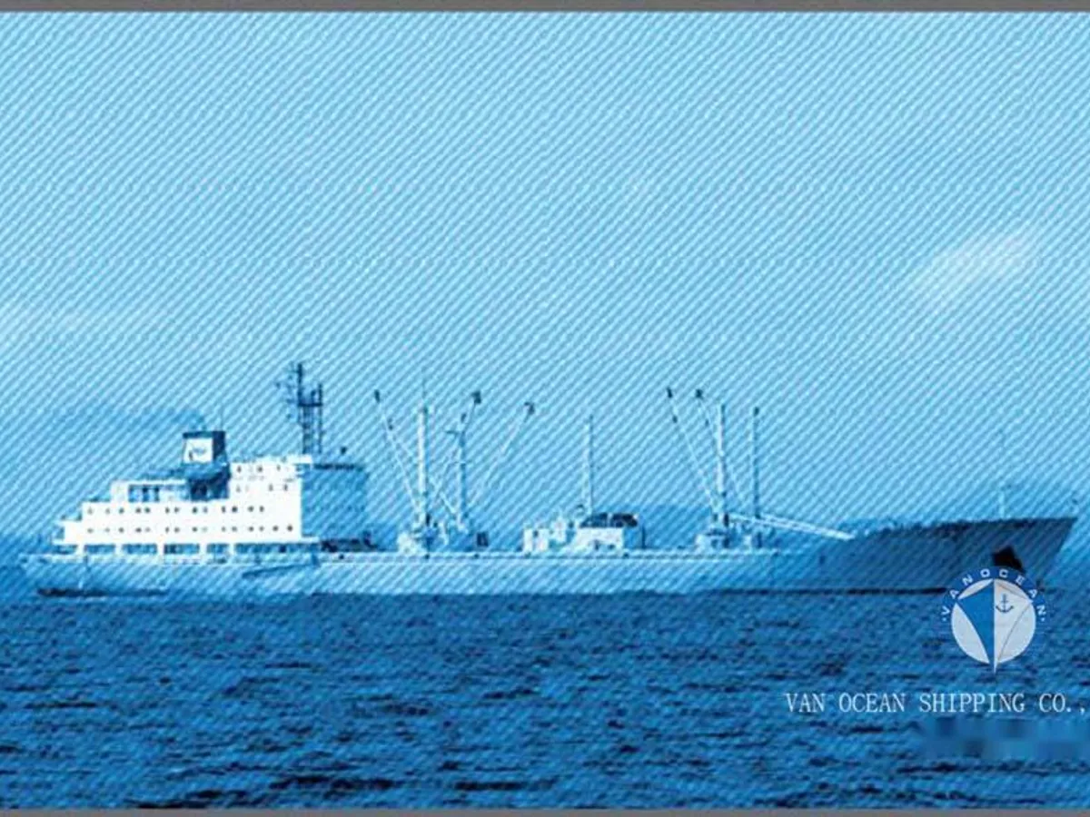 Navio frigorífico à venda
