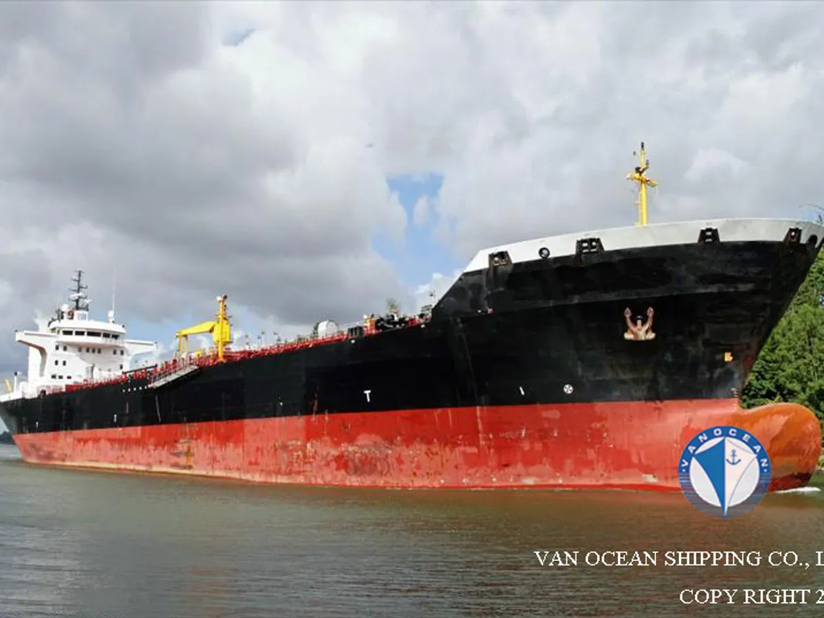 Navio-tanque de óleo/produtos químicos à venda