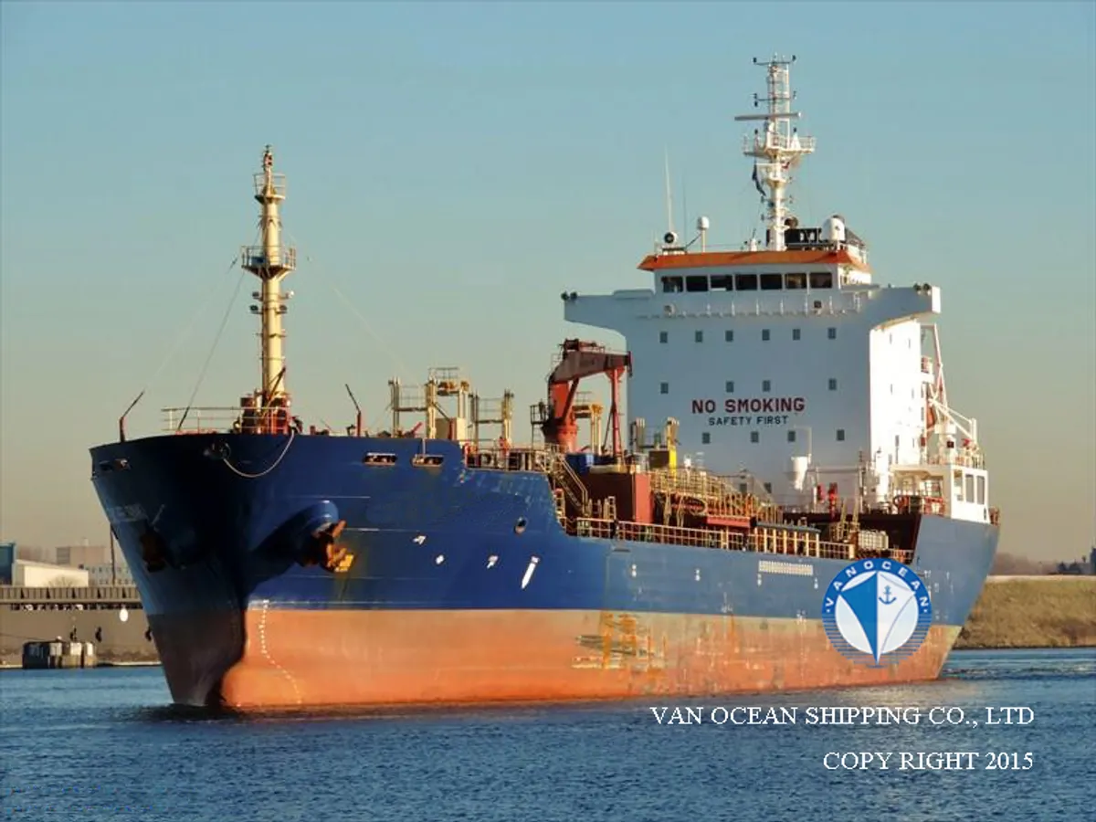 Navio-tanque de óleo/produtos químicos à venda