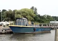 Ferro velho à venda