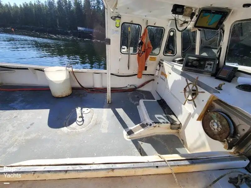 Navio de processamento de peixe à venda