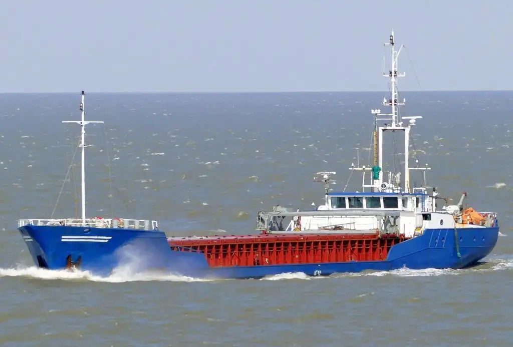 Navio graneleiro à venda