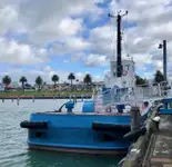 Rebocador à venda
