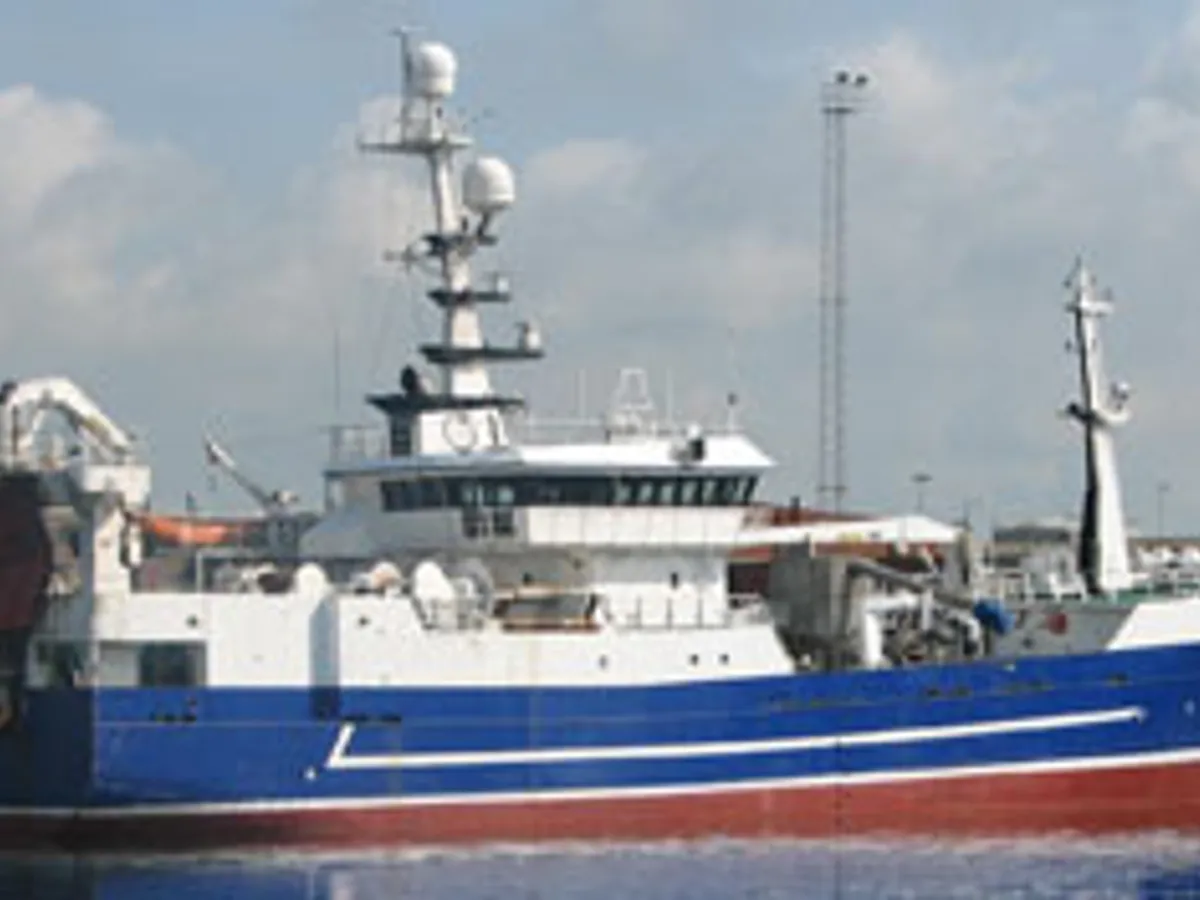 Navio de pesca de arrasto à venda