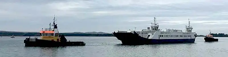 Rebocador à venda