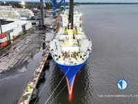 Navio frigorífico à venda