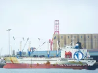 Navio frigorífico à venda